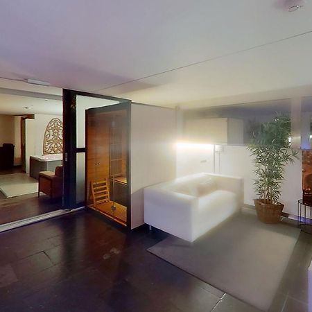 Nice And Cosy Place With Jacuzzi And Sauna To Relax In The Centre Of Αμβέρσα Εξωτερικό φωτογραφία